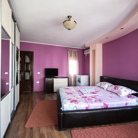 Six-Bedroom Villa - Amethyst *