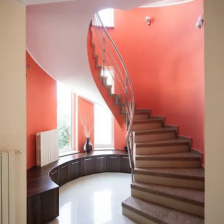 Six-Bedroom Villa - Amethyst Country house *