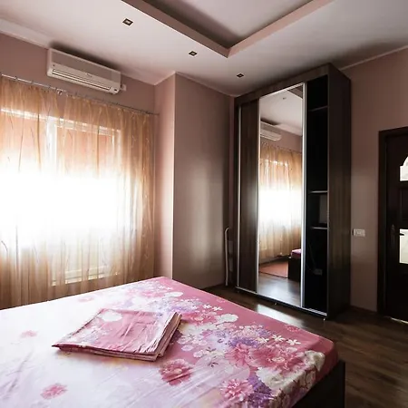 Six-Bedroom Villa - Amethyst Country house