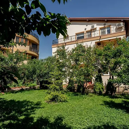 Six-Bedroom Villa - Amethyst Mamaia