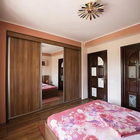 Six-Bedroom Villa - Amethyst Landhaus *