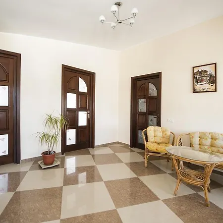 Six-Bedroom Villa - Amethyst Mamaia